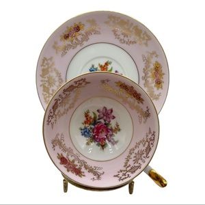 Vtg Japan 24K Gold Scroll Medallion Encrusted Rose Demitasse Tea Cup & Saucer
